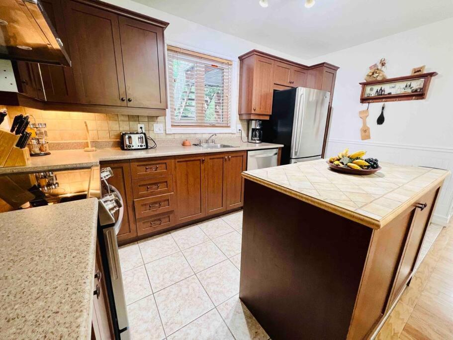 P Tit Boreal- 2 Minutes De La Plage Memphremagog Apartment ภายนอก รูปภาพ
